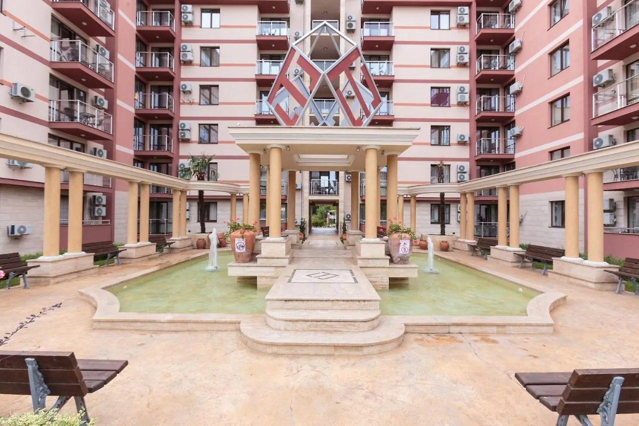 Tarsis Club & Aquapark Aparthotel Sunny Beach