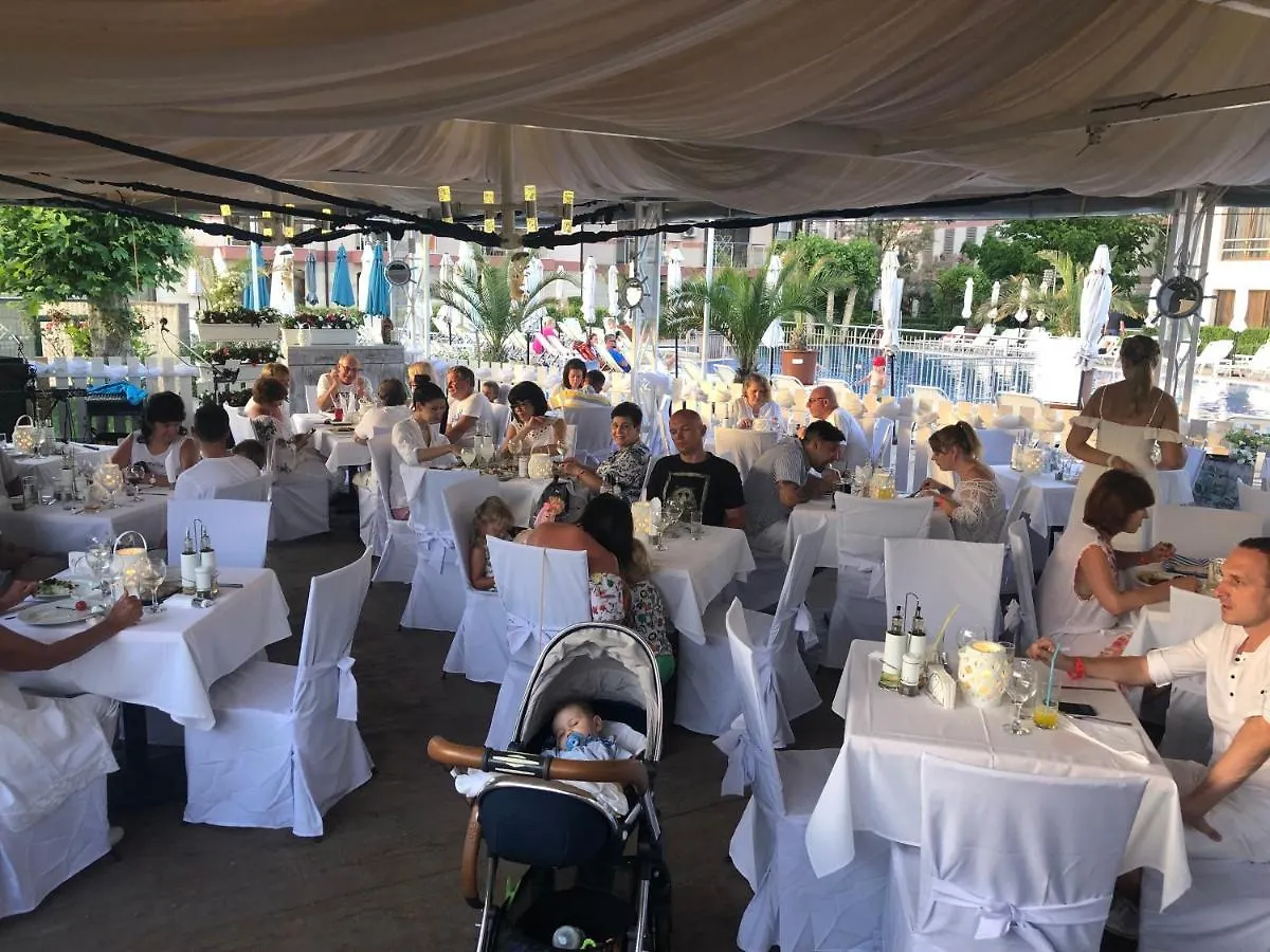 Tarsis Club & Aquapark Aparthotel Sunny Beach